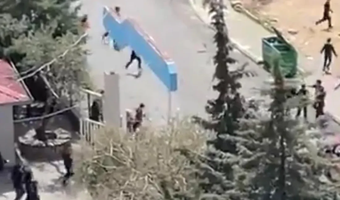 Kahramanmaraş Valisi Mükerrem Ünlüer, kentte yaşanan olayla ilgili yaptığı açıklamada,