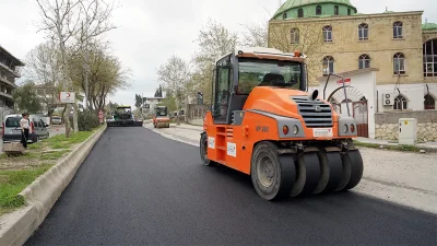 Bu kapsamda, özellikle yoğun trafik yükü taşıyan ana arterlerde gerçekleştirilen