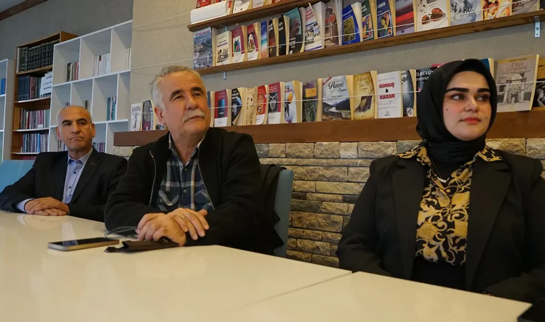 Söyleşide “Kahramanmaraş Edebiyat Geleneği” başlığını ele alan Duran Boz, şehrin