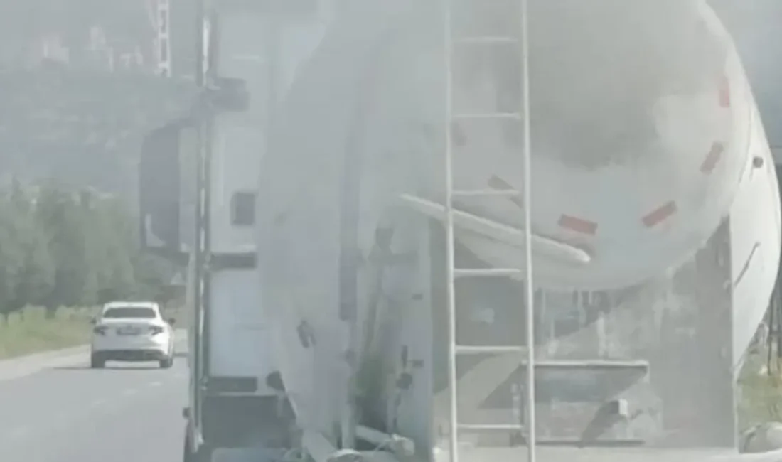 Seyir halindeki mikserden yola herhangi bir malzeme dökülmediği, ancak araçtan