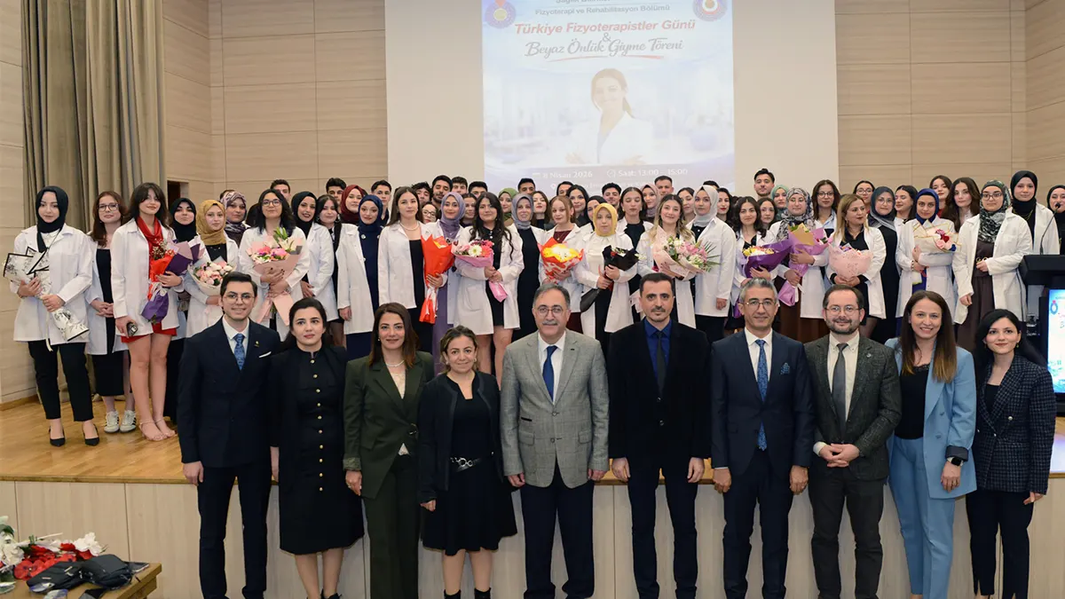 ksude fizyoterapist adaylari beyaz onluklerini giydi