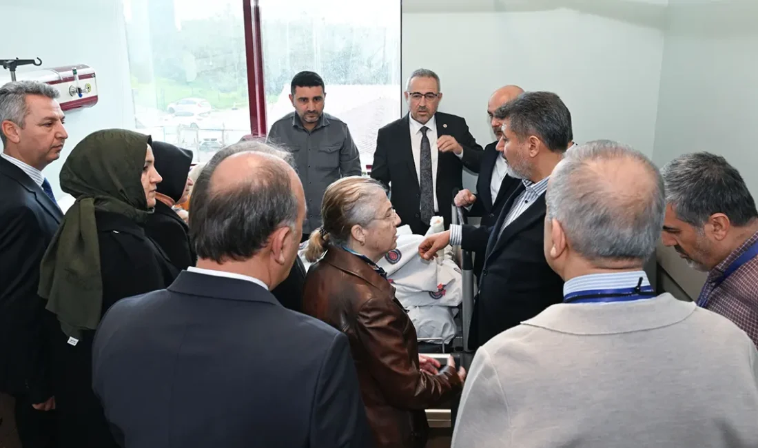 Ziyaret kapsamında yoğun bakım ünitesi ile servislerde tedavi altında bulunan