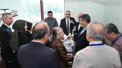 Ziyaret kapsamında yoğun bakım ünitesi ile servislerde tedavi altında bulunan