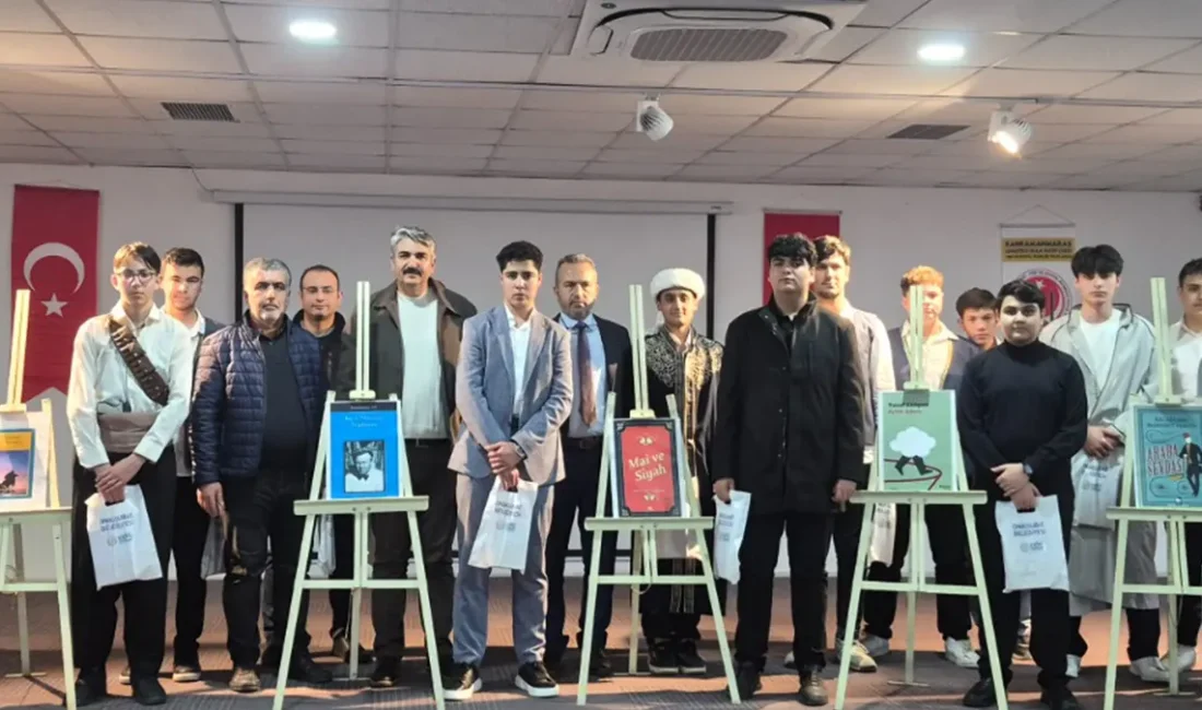 Bu kapsamda düzenlenen etkinliklerin ilki olan Kitap Kahramanlarını Canlandırma Etkinliği