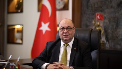 Bu anlamlı günde; ailesi için emek veren, evlatlarını sevgiyle yetiştiren,