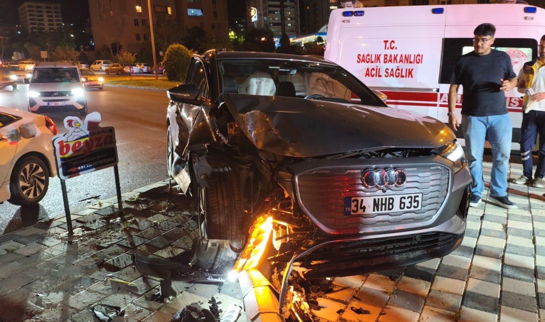 Kahramanmaraş’ta 12 Saatte 4 Ayrı Trafik Kazası: 10 Yaralı İlk kaza, Onikişubat ilçesi Şehit Abdullah Çavuş Mahallesi’nde meydana geldi.