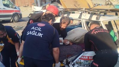 Kahramanmaraş’ta iki otomobil çarpıştı: 3 yaralı Edinilen bilgilere göre, iki aracın karıştığı trafik kazasının ardından bölgeye
