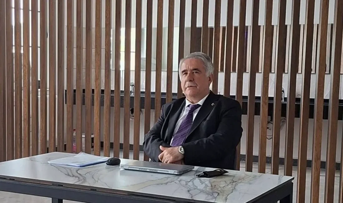 Şair Yazar Ahmet Sandal, 1 Aralık 2025 tarihli “Papa ve