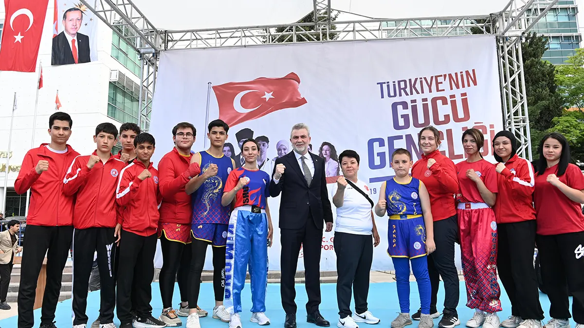ataturku anma genclik ve spor bayrami milli irade meydaninda coskuyla kutlandi