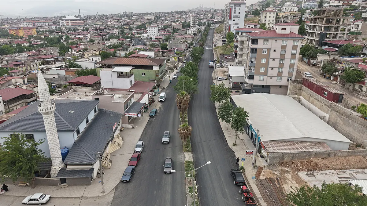 Büyükşehir, Dulkadiroğlu Şeyh Şamil Caddesi’nin Asfaltını Yeniledi 1 buyuksehir dulkadiroglu seyh samil caddesinin asfaltini yeniledi