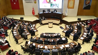 Toplantıda ayrıca Kahramanmaraş’ın gelişimine katkı sağlayacak yatırımlar, belediye hizmetlerinin daha