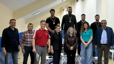 Turnuvada erkekler kategorisinde birinciliği Tıp Fakültesi öğrencisi Ubeydullah Kırlar elde