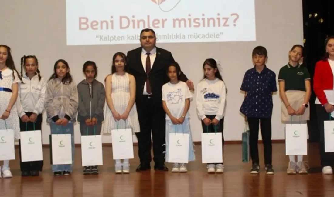 Kahramanmaraş’ta Bağımlılığa Karşı Güçlü Mesaj: “Gençlerimizi Korumak Zorundayız” Kahramanmaraş’ta düzenlenen “Beni Dinler Misiniz?” adlı farkındalık programında tütün ve