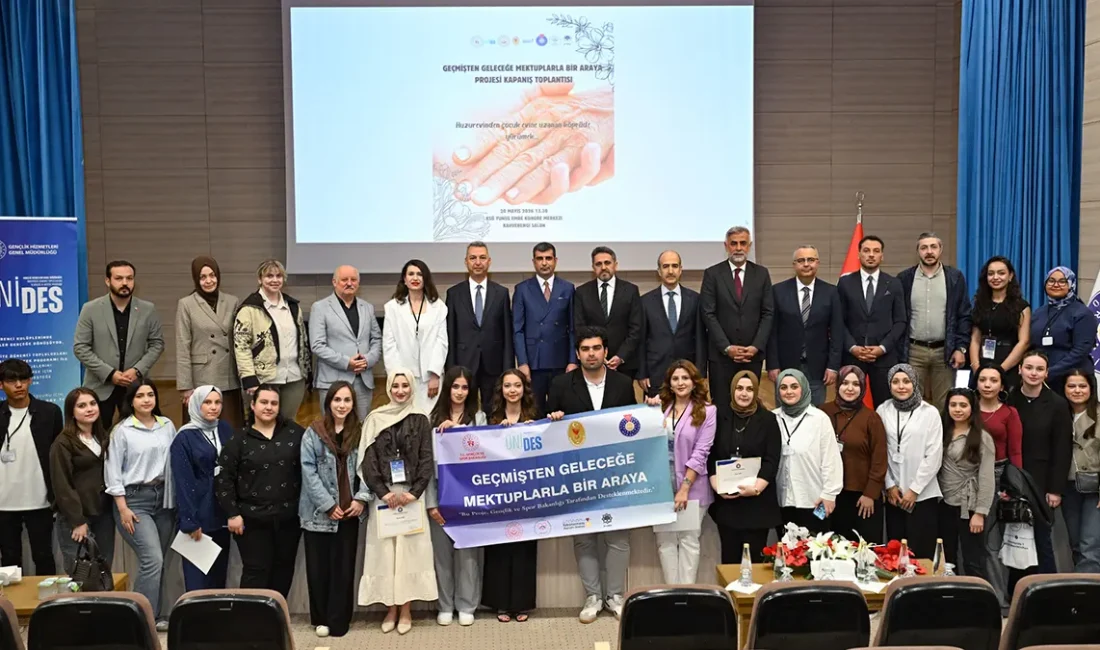 KSÜ’de “Geçmişten Geleceğe Mektuplarla Bir Araya” Projesinin Kapanış Programı Gerçekleştirildi Proje kapsamında, Kahramanmaraş Şehit Hakan Duyğal Huzurevi’nde kalan yaşlı bireyler