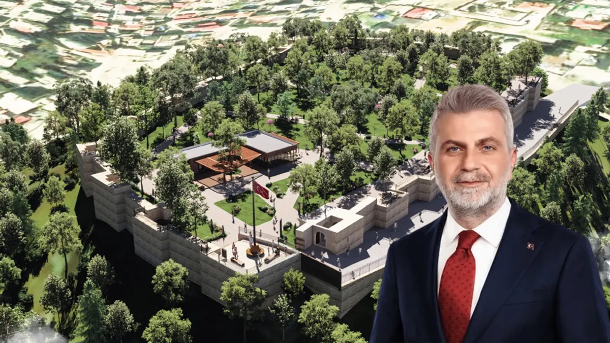 tarihi kalede depremin izleri hizla siliniyor