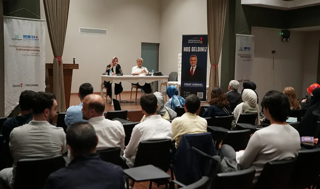 Katılımcılar, yazarlık yolculuğunda sıkça karşılaşılan hatalar ve bu hatalardan kaçınma
