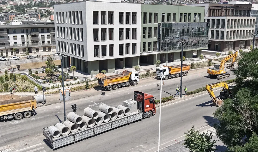 Kahramanmaraş'ta yeniden yapılanma çalışmaları kapsamında altyapı yatırımlarına hız veren KASKİ