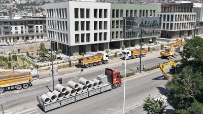 Kahramanmaraş'ta yeniden yapılanma çalışmaları kapsamında altyapı yatırımlarına hız veren KASKİ
