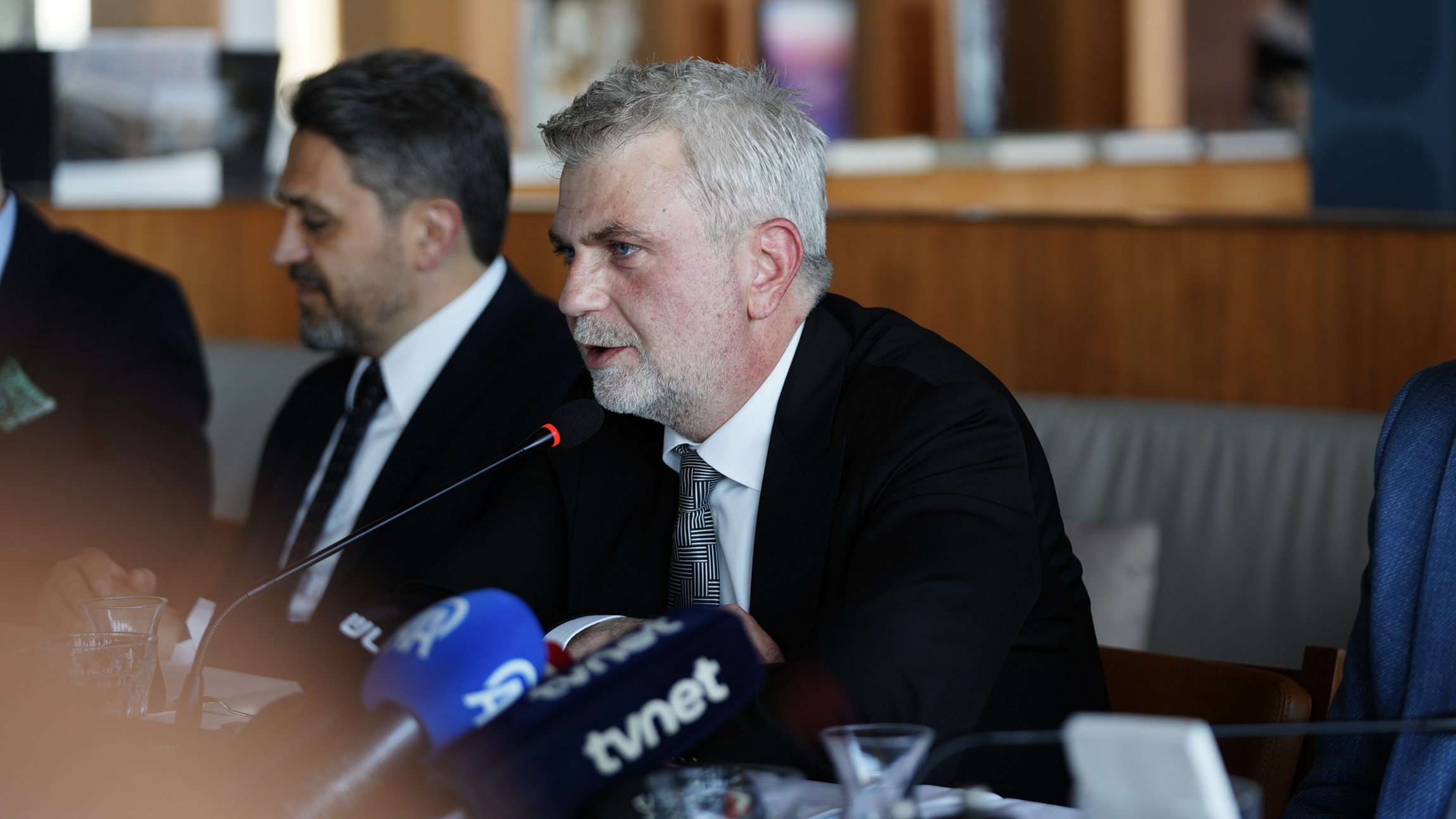 Görgel; “Şehrimizi Her Alanda Daha Güçlü Bir Geleceğe Taşımaya Kararlılıkla Devam Edeceğiz 1 Basin Bulusmasi ()