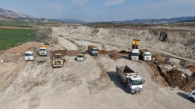 Ekipler, belirlenen döküm sahaları dışında gerçekleştirilen hafriyat boşaltımlarını anlık olarak