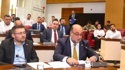 Deprem sonrası Kahramanmaraş'ta yaşanan trafik yoğunluğu, şehir merkezindeki sıkışıklık ve