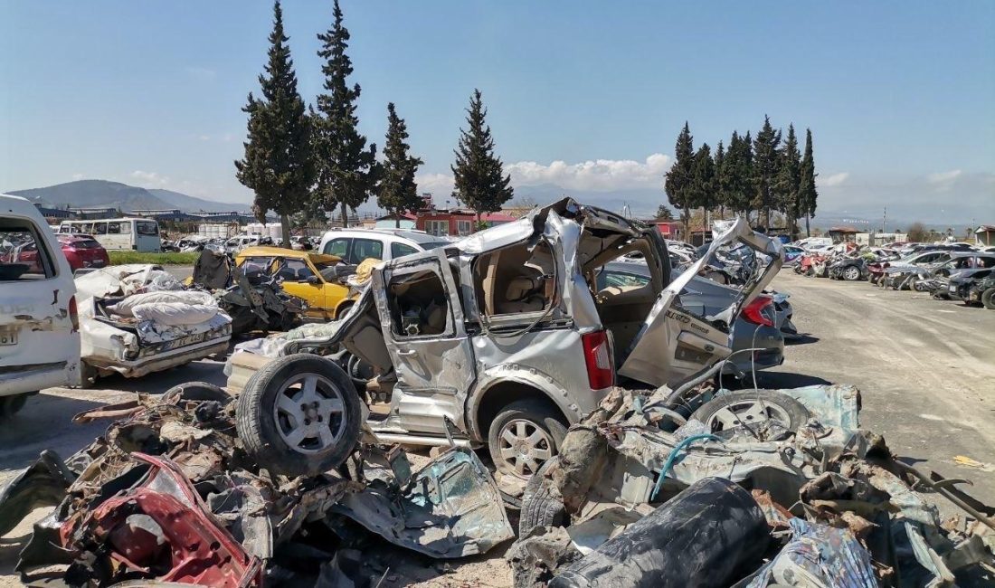Kahramanmaraş’ta miras kalan araçlar için 90 günlük süre uyarısı Emniyet Müdürlüğünden yapılan açıklamada, Karayolları Trafik Kanunu’nda yapılan yeni düzenleme