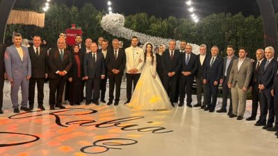 Yoğun katılımla gerçekleştirilen düğün töreni, adeta Kahramanmaraş’ın önde gelen isimlerini