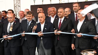 Açılışta konuşan Onikişubat Belediye Başkanı Hanifi Toptaş, göreve geldikleri günden