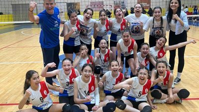 Onikişubat Belediyespor Erkek Voleybol Takımı’nın Arabica Coffee House Erkekler 1.