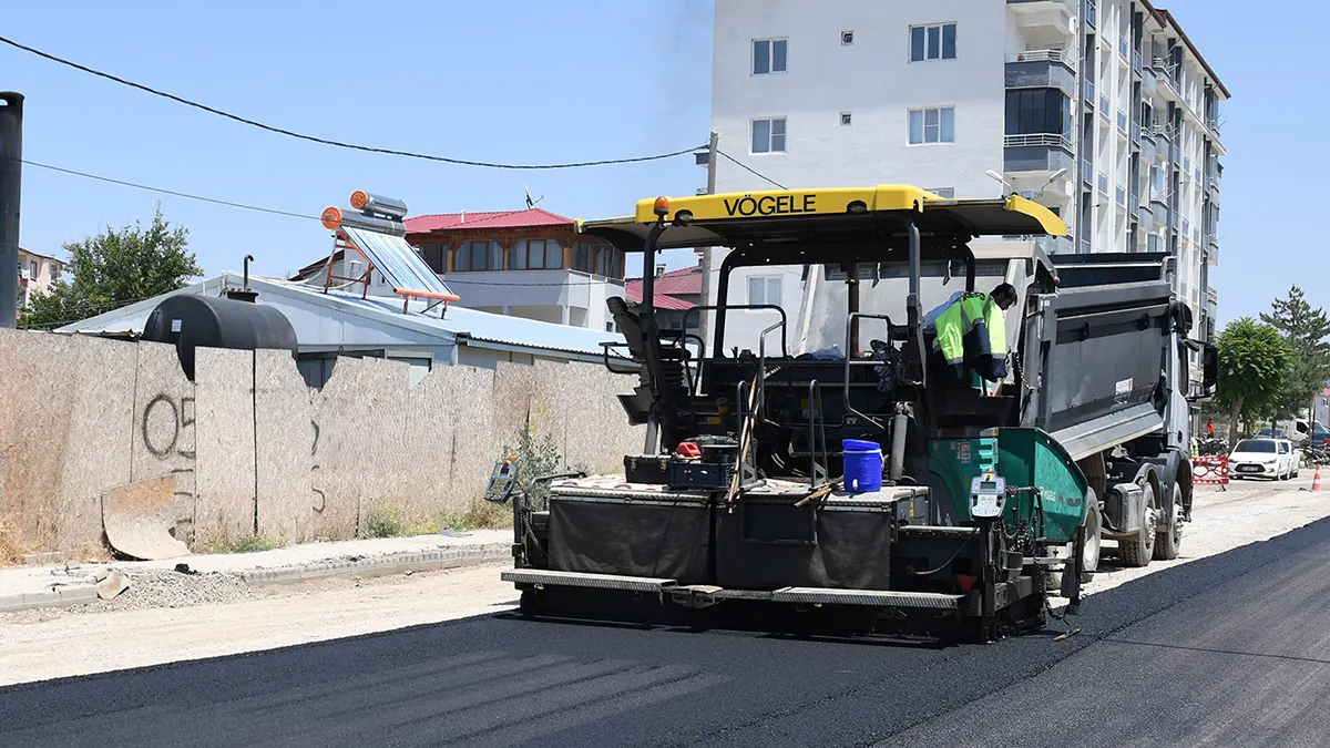 elbistan haci esat efendi caddesi buyuksehirle modern gorunume kavusuyor
