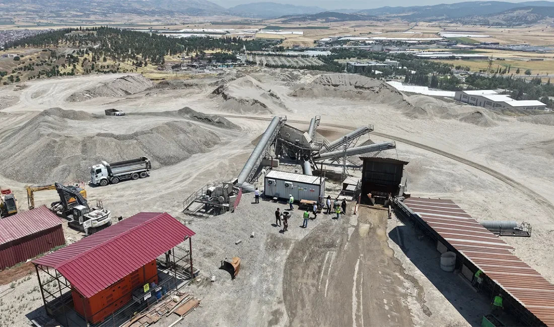 Büyükşehir Belediyesinde gerçekleştirilen toplantıda, Kahramanmaraş’ın deprem sonrasında yürüttüğü iyileştirme ve