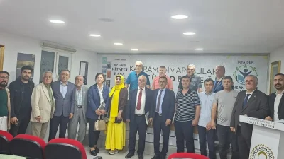 Açılış konuşmasında İnsan, Kitap ve Toplum Araştırmaları Derneği (İKTA-DER) Başkanı