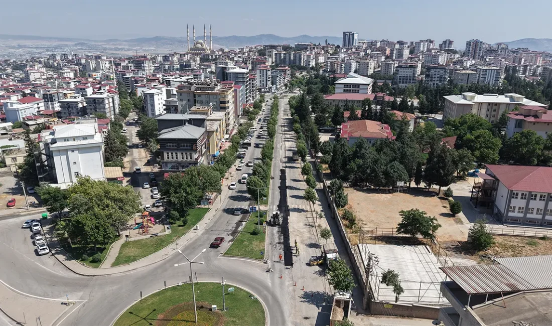 Yürüttüğümüz asfaltlama çalışmalarıyla, altyapı süreçlerinden etkilenen yol yüzeylerini yeniden düzenleyerek