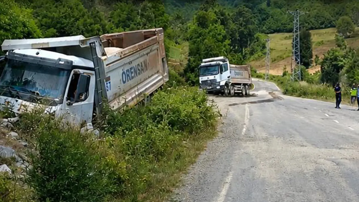 Kahramanmaraş’ta iki kamyon çarpıştı: 2 yaralı 1 kahramanmarasta iki kamyon carpisti yarali