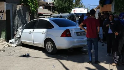 Kazada sürücü M.Z.S. ile çocuk M.H. yaralandı. İhbar üzerine olay