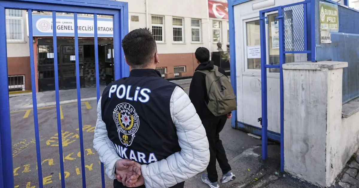 MEB’den Güvenlik Hamlesi! Tüm Okullara Kamera Sistemi Geliyor 1 mebden guvenlik hamlesi tum okullara kamera sistemi geliyor