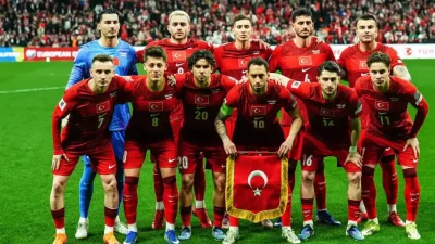 Karşılaşmada Avustralya'nın gollerini 27. dakikada Irankunda ve 75. dakikada Metcalfe