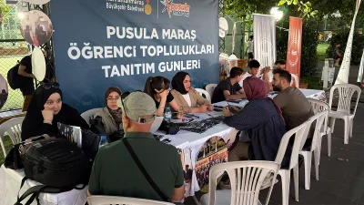 Program süresince stantları ziyaret eden gençler, ilgi duydukları alanlarda faaliyet