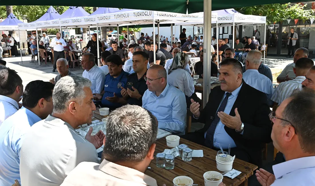 Muharrem ayı dolayısıyla Türkoğlu Belediyesi geleneksel hale getirdiği aşure etkinliğine