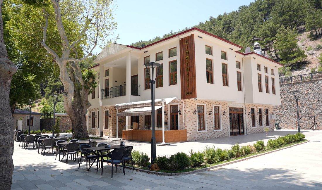 Büyükşehir’in Çınaraltı Çay Bahçesi, Hizmete Açılıyor Kahramanmaraş Büyükşehir Belediyesi, şehir genelinde sosyal yaşam alanlarını artırmaya yönelik