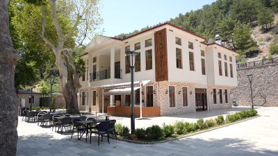 Kahramanmaraş Büyükşehir Belediyesi, şehir genelinde sosyal yaşam alanlarını artırmaya yönelik