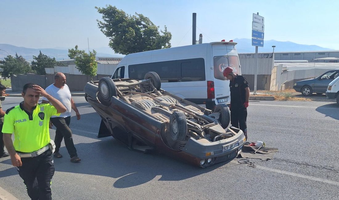 Kahramanmaraş’ta Otomobil Takla Attı: 2 Yaralı İhbar üzerine olay yerine itfaiye, sağlık ve jandarma ekipleri sevk