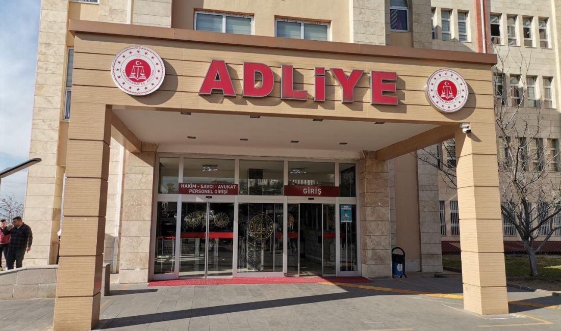 Kahramanmaraş’ta okul saldırısı soruşturması tamamlandı 2 şüpheli hakkında iddianame kabul edildi Kahramanmaraş Cumhuriyet Başsavcılığı tarafından hazırlanan iddianame, Kahramanmaraş 3. Ağır Ceza
