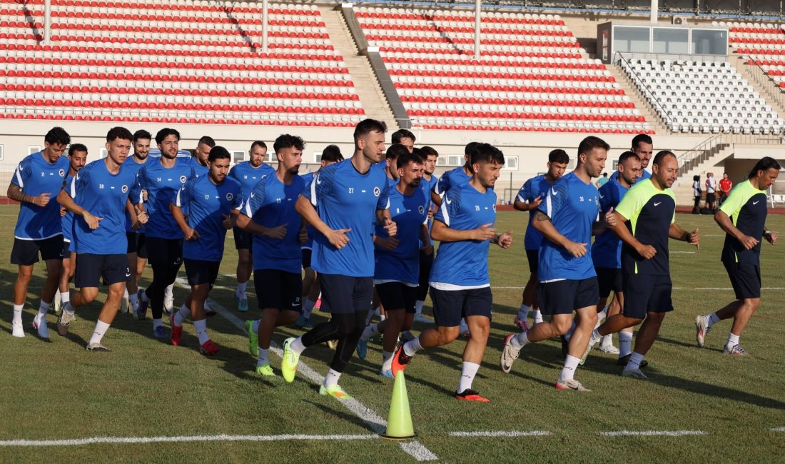 Kahramanmaraş İstiklalspor Yeni Sezon Hazırlıklarına Başladı Teknik Direktör Ömer Faruk Mahir yönetiminde yapılan ilk çalışmayı Kulüp
