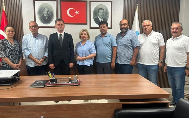 Kahramanmaraş Gazeteciler Cemiyeti’nden İŞKUR İl Müdürü Ali Güner’e Ziyaret Gerçekleştirilen ziyarete KGC Başkanı Sermet Çuhadar'ın yanı sıra Başkan Yardımcısı