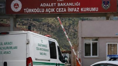Olay, Türkoğlu Açık Ceza İnfaz Kurumu önünde meydana geldi. Edinilen