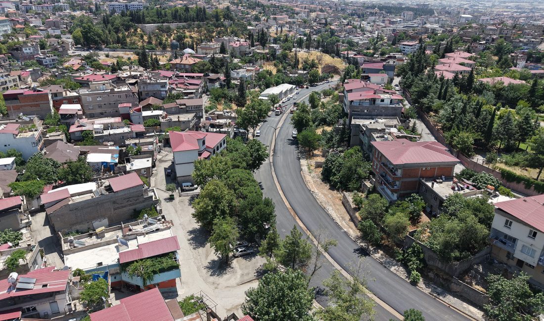 Nursultan Nazarbayev Bulvarı’nda İlk Etap Tamam Kahramanmaraş Büyükşehir Belediyesi, şehir genelinde sürdürdüğü asfalt seferberliği kapsamında ulaşım