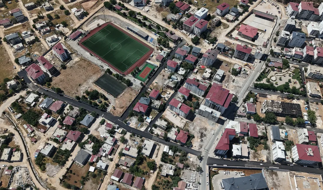 İlçe merkezinde bulunan Menderes ve 15 Temmuz mahallelerinde gerçekleştirilen sıcak