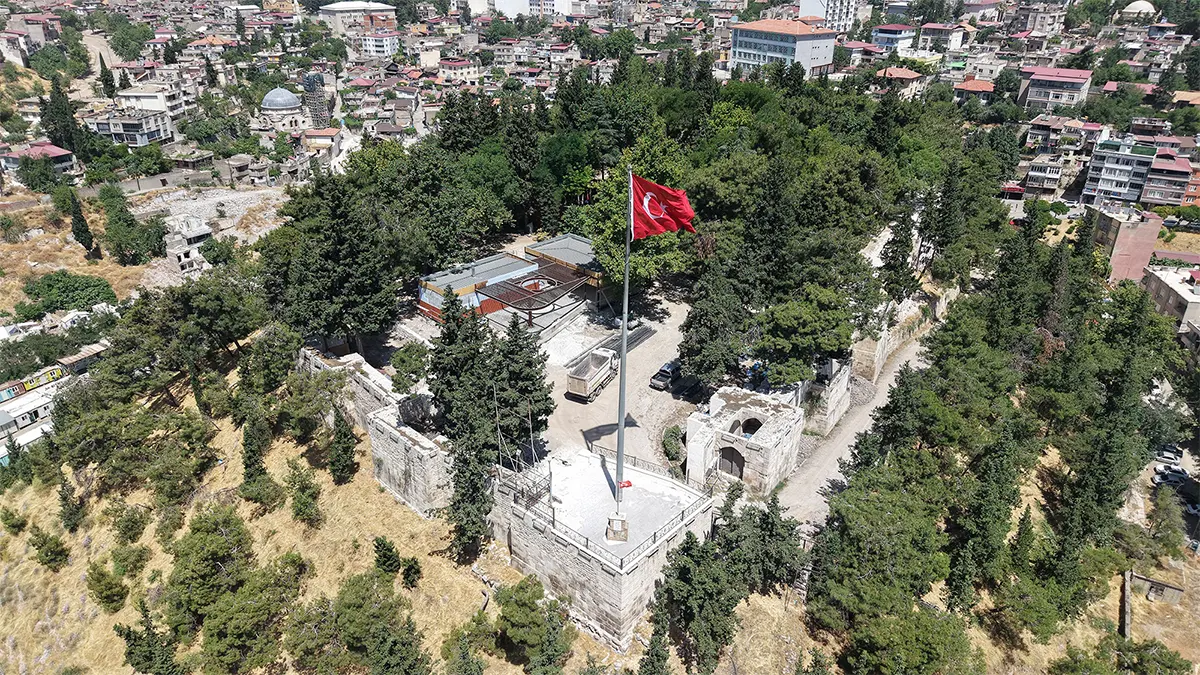 tarihi kahramanmaras kalesi eski ihtisamina kavusuyor