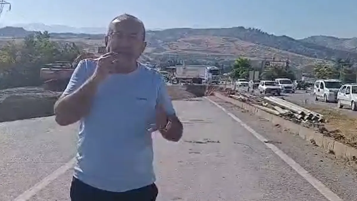 Ünal Ateş: "Kahramanmaraş Plansız Uygulamalarla Trafik Çilesine Mahkûm Edildi" 1 unal ates kahramanmaras plansiz uygulamalarla trafik cilesine mahkum edildi
